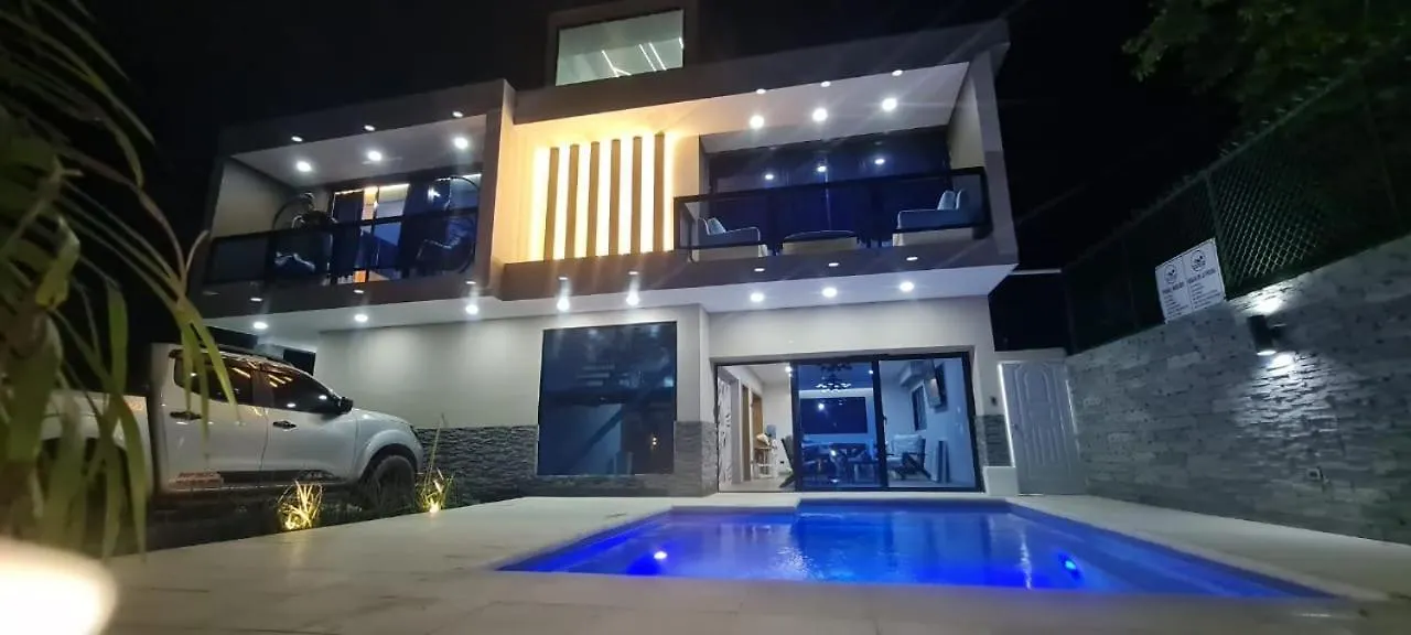 Villa En Pedernales Residencial Sfa