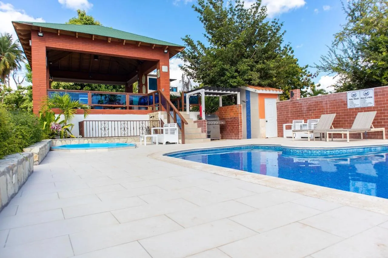 Villa En Pedernales Residencial Sfa